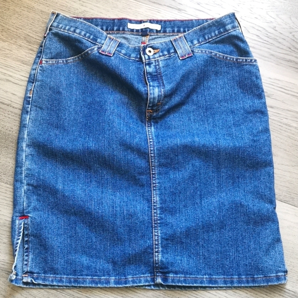 Vintage Tommy Hilfiger denim midi boho western skirt. Size 10. EUC